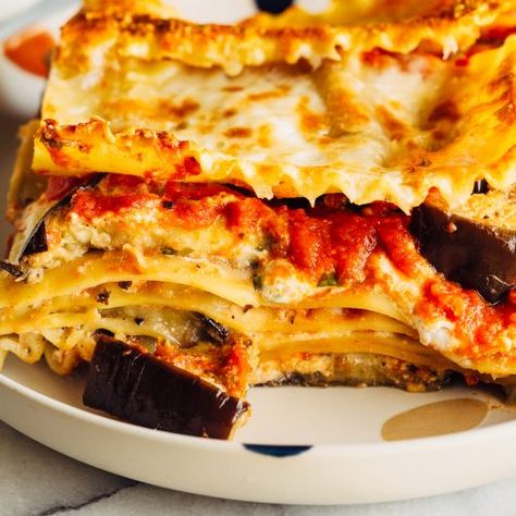 Eggplant Parmesean, Eggplant Parmesan Lasagna, Eggplant Lasagna Recipe, Roasted Eggplant Slices, Ways To Cook Eggplant, Lasagna Recipe With Ricotta, Vegetarian Lasagna Recipe, Eggplant Pasta, No Boil Lasagna