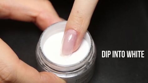 This is a guide to dip powder nails ideas. Learn how to create classic nail looks such as French manicure, glitter ombre, and marble nail art, all with an at-home dip powder kit. American French Manicure Dip Powder, Diy Ombre Dip Powder Nails, French Nails Dipping Powder, Ombre Dip Powder Nails Tutorial, Dip Powder Nails Ombre, Dip Ombre Nails, Dip Powder Nails Ideas, Ombre Dip Nails, French Tip Dip