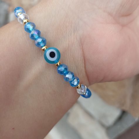 Ideas Para Pulseras, Jewelry Evil Eye, Jewellery Maker, Beaded Designs, Beaded Jewelry Designs, Clay Craft, New Crafts, Bracelet Ideas, Jewelry Maker