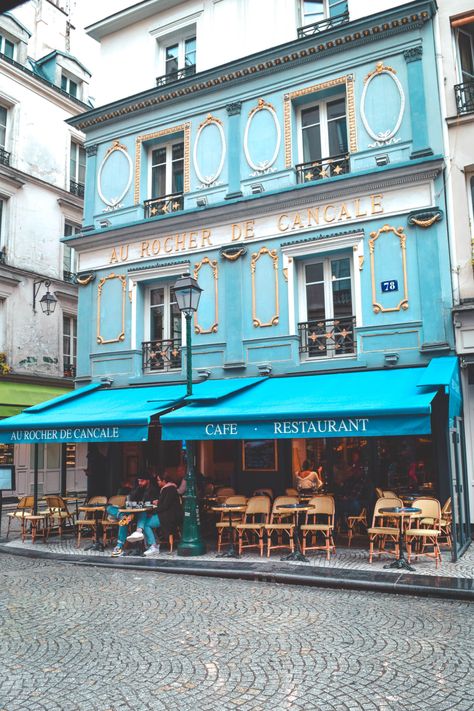 Paris Neighborhood Guide: 1st and 2nd Arrondissements • Svadore Best Cafes In Paris, Paris Neighborhoods, Secret Passages, Dream Place, Old Paris, Royal Garden, Neighborhood Guide, Paris Cafe, Louvre Museum