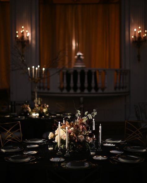 This time of the year we’re drawn to all things moody and romantic. This New Year’s Eve wedding at the Fairmont Copley Plaza with antique inspired florals, ornate candelabras, and glowy tapers was a vibe ✨ Planning & Event Design @sarakovelevents_ Event & Floral Design @diciccodesign Photographer @DaniFinePhotography Venue @fairmontcopley Lighting @designlightco Entertainment @MusicManagement DJ @theblackinthehat Hair & Makeup @katrinahessmakeup @priscilla.collins Cake Dessert Works #... Moody Tablescape, Event Floral Design, Antique Inspiration, New Year’s Eve, Time Of The Year, Cake Desserts, Event Design, Tablescapes, Hair Makeup