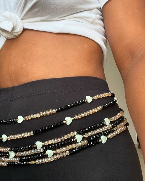 Waist beads 😋😋😋😋 Swipe right 👉👉 for more designs Price N3,000 upwards Please note plus size attracts additional fee Available in wholesale and retail price(s) #waistbeads #waistbeadsforsale #waistbeadsqueen #africanwaistbeads #waistbeadsets #beadedjewelry #waistbead #customwaistbeads #waistbeadsforallsizes #waistbeadgang #waistbeadsinnigeria #waistbeadqueen #waistbeadforallsizes #handmadewaistbeads #waistbeadsinlagos #waistbeadinlagos #crystalwaistbeads #africanwaistbeads💛💙💜💚❤️ #waist... Waist Beads African, Belly Beads, African Artwork, Waist Jewelry, Leg Chain, Bracelets Patterns, Beads For Sale, Belly Jewelry, Diy Bracelets Patterns