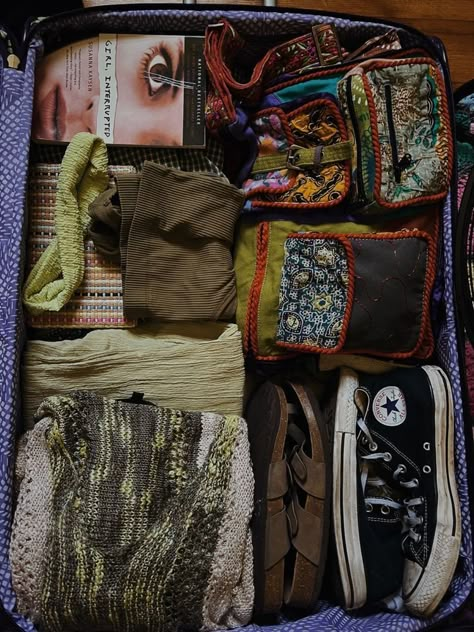 Wrinkled Clothes, School Homework, Inside My Bag, Hippie Life, Travel Gadgets, Hippie Vibes, Granola Girl, Life Is Strange, Coraline