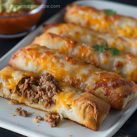 Cheesy Taco Breadsticks Taco Appetizers, Breadsticks Recipe, Cheese All, Cheesy Breadsticks, Mexican Appetizers, Crispy Pizza, Crispy Beef, Cheese Tacos, Crispy Tacos