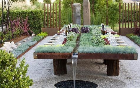 I really want one! Outdoor dining table complete with garden and irrigated waterfall - Imgur Vertical Gardens, Plant Table, Charming Garden, Garden Parties, Garden Bed, Water Feature, Garden Table, Miniature Garden, Vertical Garden