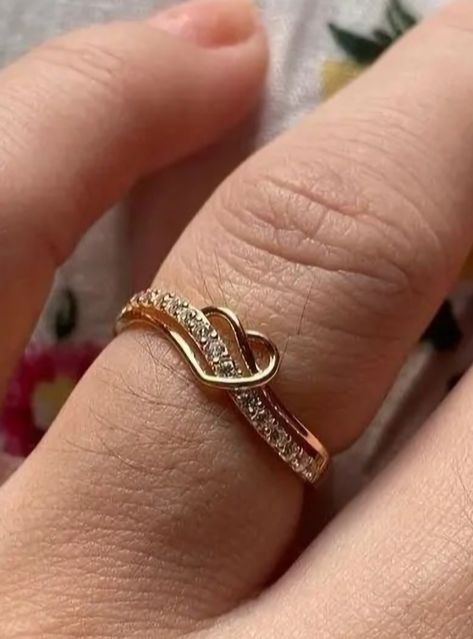 Designer Rings For Women Gold, Girlish Ring Designs Gold, Ring Placement Meaning Fingers, Latest Ring Designs Gold For Women, Gold Ring For Ladies, Latest Engagement Ring Designs, Gold Ring Design For Women Indian, Hand Rings Gold, Stone Ring Design Gold