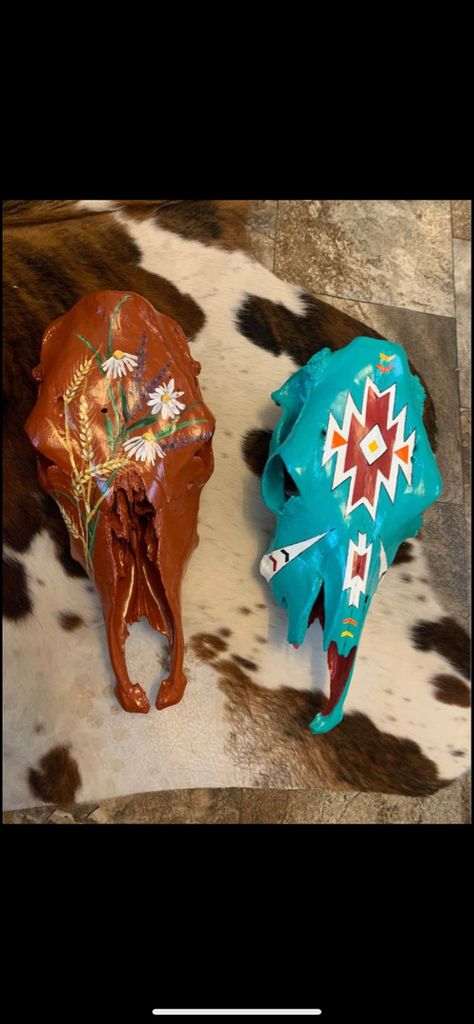 Painted cow skulls. From wildbirdwest on insta from alberta Cow Skull Art Painted, Cow Skull Painting Ideas, Deer Skull Art, Painted Cow Skulls, Painted Skulls, Skull Ideas, Cow Skull Art, Dyi Art, Cow Skulls