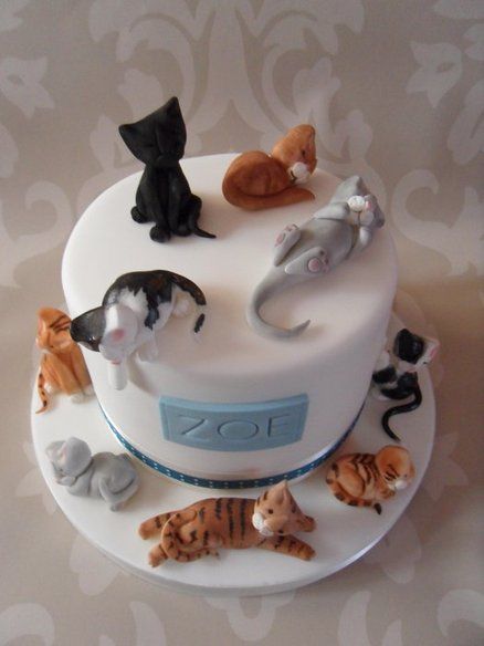 Cat Cake. - by dulciebluebaker @ CakesDecor.com - cake decorating website Crazy Cat Lady Cake, Happy Birthday Torte, Coconut Lime Cake, Deco Cupcake, Birthday Cake For Cat, Lime Cake, Animal Cakes, Cakes For Women, Cat Cake