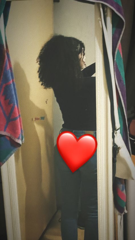 girl, lightskin, lightskin girl, curls, curly hair, hair inspo black, black girl, hair inspo, outfit inspo, inspo, mirror, 3c hair, curls, teen, Lightskin Girl Curly Hair, Curly Hair Mirror Pic, Lightskins Girls With Curly Hair, Curly Head Girl, Pretty Lightskins Girl, Google Com Image Link Au, Hair Inspo Black, 3c Curls, Hair Mirror