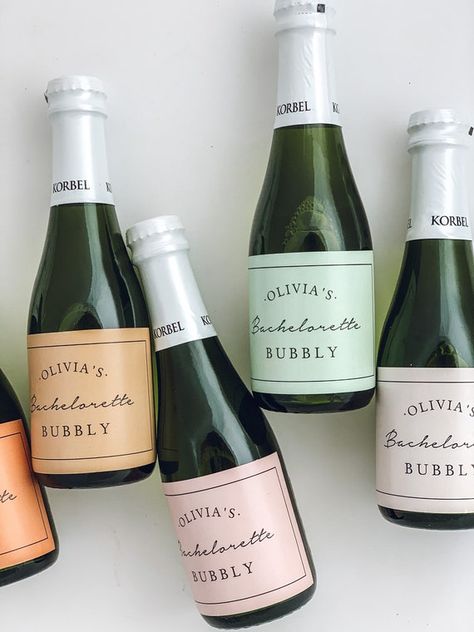 Bachelorette Bottle Labels, Etsy Bachelorette Party, Carmel Bachelorette Party, Bachelorette Wine Labels, Bachelorette Souvenirs Ideas, Bachelorette Champagne Bottles, Feminine Bachelorette Party, Minimal Bachelorette Party, French Bachelorette Party