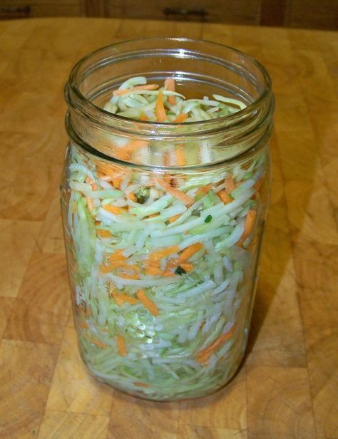 Five Minute Easy Fermented Broccoli Kraut - Picture Recipe Fermented Broccoli Recipe, Easy Fermented Vegetables, Lacto Fermented Vegetables Recipes, Fermented Napa Cabbage, Cultured Vegetables, Fermented Cabbage Sauerkraut, Natural Probiotics, Gut Healing Recipes, Broccoli Slaw