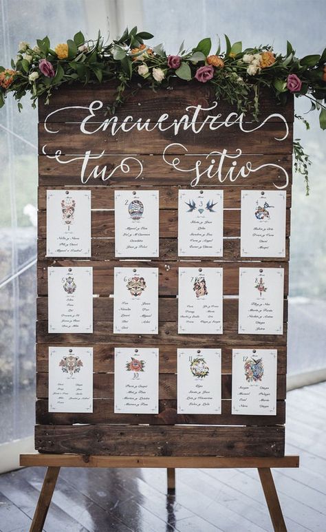 Neutral Colour Palette For Rustic weddings | Rustic Wedding Decor Ideas Wedding Sitting Chart, Wedding Sitting Plan, Wedding Seating Chart Board, Seating Chart Wedding Diy, Rustic Wedding Seating, Wedding Table Seating, Diy Wedding Table, Wedding Table Plan, Seating Plan Wedding