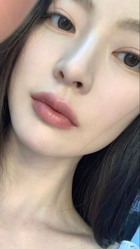 Nose Inspo Asian, Asian Lip Filler, Korean Lip Filler, Korean Nose Job, Glowing Tips, Nice Skin, Eastern Makeup, Face Fillers, Korean Lips