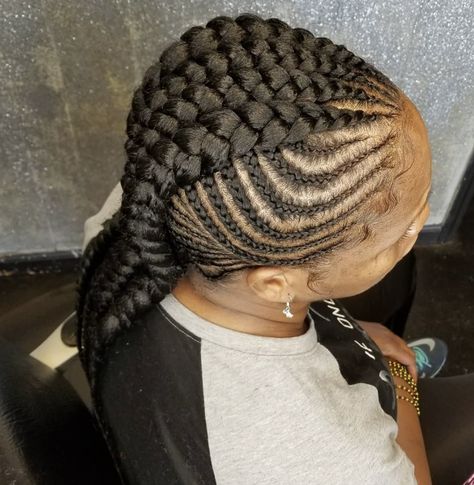 Braids Mohawk, Side Cornrows, Black Braided Hairstyles, Braids Cornrows, Mohawk Braid, Goddess Braids Hairstyles, Long Box Braids, Try On Hairstyles, Hair Pack