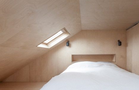 Plywood House, Small Staircase, Timber Planks, Plywood Interior, Plywood Walls, Attic Spaces, London House, Victorian Terrace, 아파트 인테리어