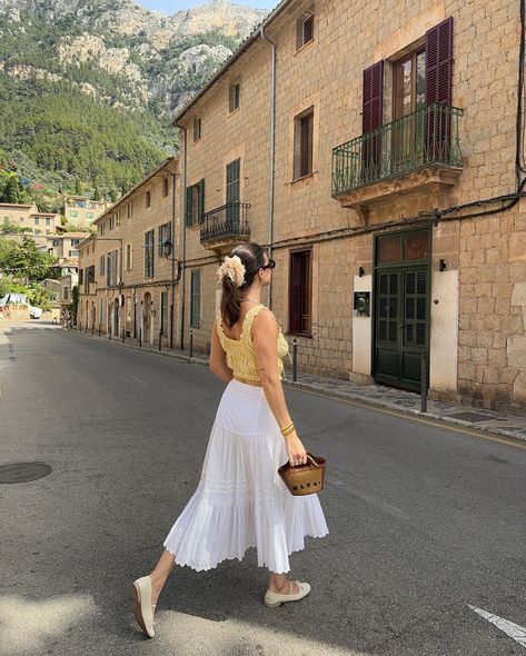 The cutest little town☀️🍓 - - European summer, summer outfit inspo, summer outfit ideas, Pinterest girl, Pinterest outfit inspo Germany Outfits, Europe Summer Outfits, Party Dress Codes, Aesthetic Photoshoot, European Summer Outfits, Outfit Inspo Summer, Euro Summer, Summer Outfit Ideas, Pinterest Outfits