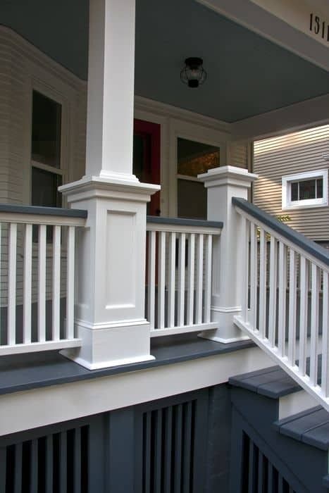 Check out this blog post with all you need to know about updating your front porch. Front porch railing ideas and styles for any home! Front Porch Post Ideas, Craftsman Porch Railing, Front Porch Railing Ideas, Porch Railing Ideas, Front Porch Stairs, Front Porch Posts, Modern Front Porches, Craftsman Porch, Front Porch Railings