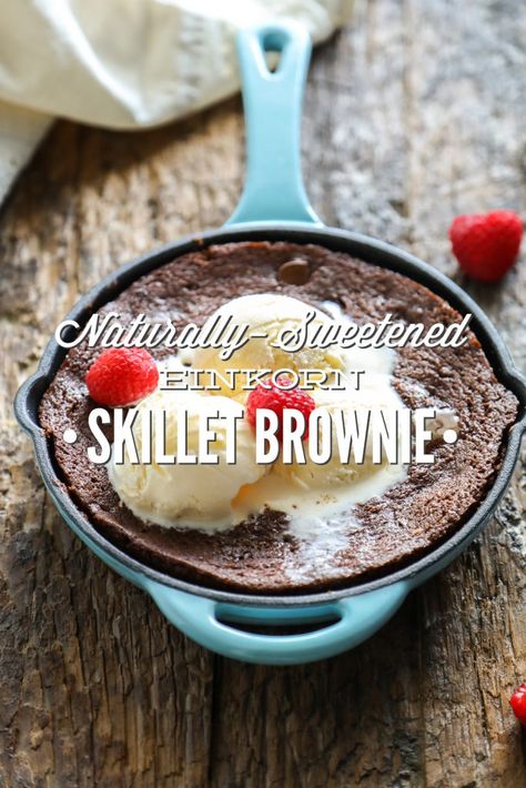 A healthy brownie that's super easy to make! I could eat the entire skillet on my own--so good! Skillet Brownie Recipe, Homemade Vapor Rub, Easy Homemade Chicken Noodle Soup, Easy Romantic Dinner, Make Your Own Skincare, Aip Paleo Desserts, Instant Pot Chicken Noodle Soup, Instant Pot Chicken Noodle, Whole Food Desserts