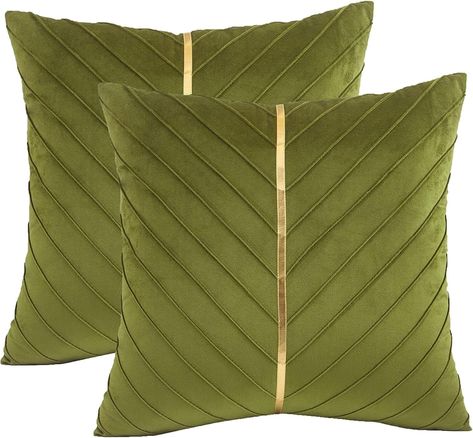 Green Velvet Throw Pillow, Couch Luxury, Olive Green Velvet, Cushion Bed, Modern Pillow Covers, Plaid Pillow Covers, Couch Pillow Covers, Velvet Throw Pillow, Modern Pillow