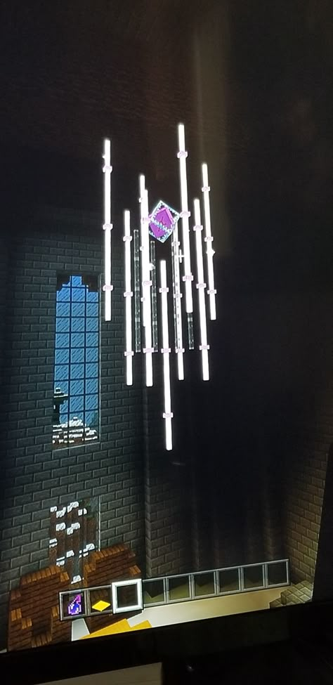 Cool Enchantment Room Minecraft, Chandelier Ideas Minecraft, Minecraft Chandilers, Minecraft Villian Build, Minecraft Lantern House, Enderdragon Minecraft Build, Chandeliers Minecraft, Minecraft Chandelier Design Big, Shandalers Minecraft