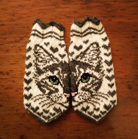 Smitten Kitten Mittens White Mittens, Kitten Mittens, Smitten Kitten, Colorwork Knitting, Grey Cat, Cuddly Animals, Crochet Gloves, Fair Isle Knitting, Knit Mittens