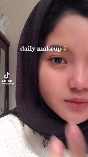 Make Up Sekolah Natural, Tutor Makeup Natural, Tutorial Makeup Pemula, Tutorial Make Up Natural Korea, Tutorial Make Up Simple, Mek Up, Make Up Natural Hijab, Daily Makeup Natural, Make Up Natural Look