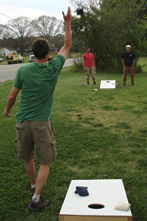 bag toss Game Aesthetic, Bags Game, Bag Toss, Corn Hole, Business Trends, Social Media Trends, Technology Trends, Cornhole Boards, Viral Trend