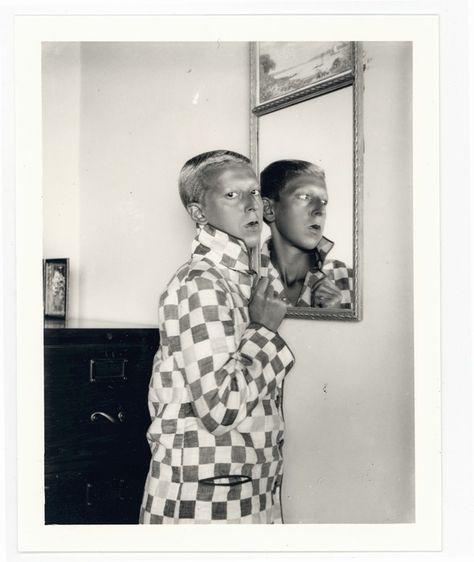 Great Women In History, Gender And Society, Claude Cahun, Alevel Photography, Photography Self Portrait, Olivia Bee, Vintage Queer, Francesca Woodman, Queer History