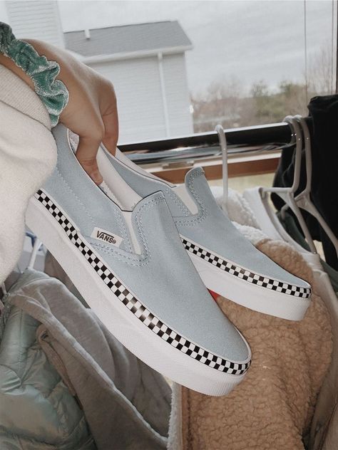 Cute Vans, Checkered Vans, Dr Shoes, Fresh Shoes, Hype Shoes, Shoe Inspo, Aesthetic Shoes, Vans Sneakers, Best Sneakers