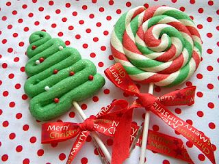 cookies Lollipop Cookies, Lollipop Recipe, Christmas Lollipops, Christmas Cookie Exchange, Cookie Pops, Christmas Sweets, Xmas Cookies, Christmas Cooking, Christmas Goodies