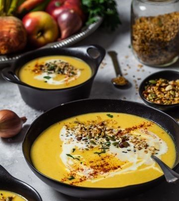 Creamy Roasted Golden Beet and Apple Soup | Talley Farms Box Golden Beet Soup, Roasted Yellow Beets, Beet Soup Recipes, Yellow Beets, Beet Soup, Apple Soup, Golden Beets, Roasted Beets, Vegetable Soup