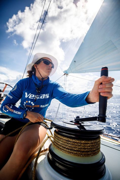 Hannah Diamond Sail Photography, Sailing Pictures, Sailing Aesthetic, Women Sailing, Boat Photoshoot, Yachts Girl, Sailing Decor, Sailing Jacket, Volvo Ocean Race