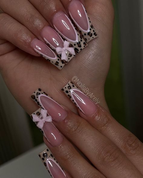 Pink Lepord Print French Tip Nails, Lepord Nails Acrylic French Tip, Print French Tip Nails, Leo Nails, Orange Acrylic Nails, Nail Piercing, Cow Nails, Retro Nails, Cute Simple Nails