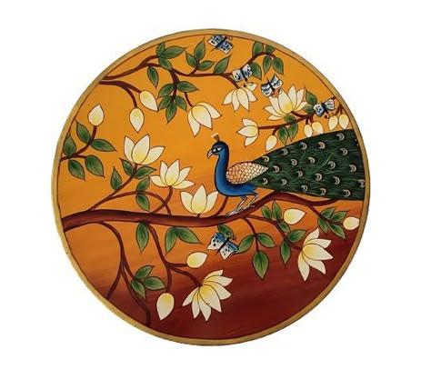 Indian Artwork, Decorative Wall Hanging, Peacock Painting, Pichwai Paintings, Wooden Plate, Art And Craft Videos, Hanging Home Decor, Madhubani Art, Round Canvas