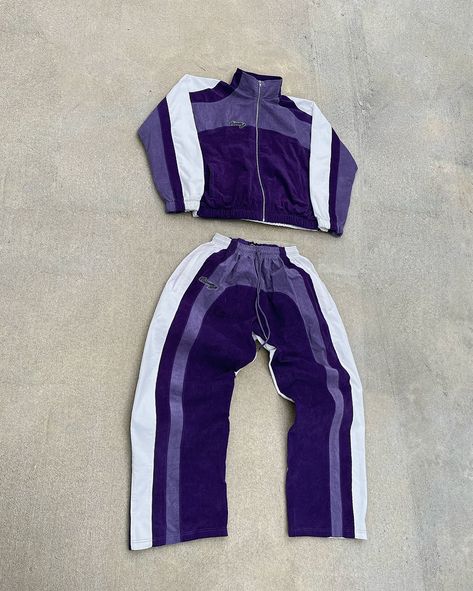 CARAMEL MOCHA & PURPLE HAZE “RADIANT AURA” CORDUROY TRACK JACKET + WIDE LEG SWEATS 🔥 SEPTEMBER 27TH 2024 12PM EST - Cut & Sew - High Quality Corduroy - Satin Lining - Loose Wide Leg Fit - Translucent Logo - Hidden pockets - FIRST 120 PRE- MADE - VERY LIMITED SHARE & SPAM THE COMMENTS WITH “🔥” CHANCE FOR A FREE TRACK JACKET + SWEAT SET Tracksuit Design, Wide Leg Sweats, Belly Fat Loss Workout, Visionary Fashion, Caramel Mocha, Track Suits, Boyfriend Fit Jeans, Sweat Set, Fat Loss Workout