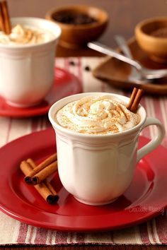 Coffee meets hot chocolate in this Mexican Spiced Mocha drink recipe. The cinnamon and chili powder give it a nice kick to help wake you up when you need it the most Mocha Drink Recipe, Mexican Mocha, Mocha Drink, Mocha Recipe, Mocha Chocolate, Milk Shakes, Chocolate Caliente, Drink Recipe, Coffee Milk