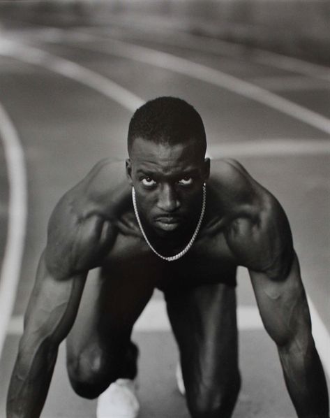 Michael Johnson, US Olympic Track, North Atlanta High School, Atlanta, Georgia, 1996. Photo by Annie Leibovitz. Annie Lebowitz, Annie Leibovitz Portraits, Anne Leibovitz, Track Photography, Olympic Icons, Annie Leibovitz Photography, Sports Portraits, Sport Portraits, Sports Photo