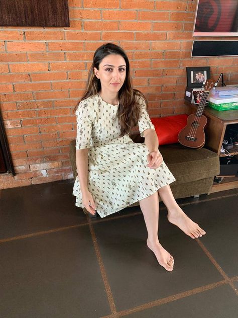 Beautiful Soha Ali Khan Spotted in Ancestry Nose Beautiful, Soha Ali Khan, Celebrity Fashion Looks, Women Photography, Big Nose, Body Motivation, Ali Khan, Celebrity Fashion, Indian Outfits