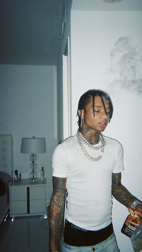 Swae Lee Wallpapers, Rae Sremmurd Wallpaper, Trill Fashion, Swae Lee, Rae Sremmurd, Aesthetic Posters, Cute Rappers, Celebrity Wallpapers, Beautiful Love