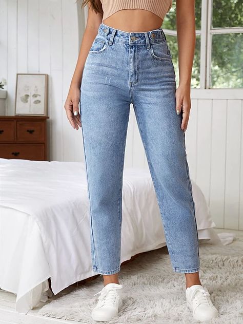 Highrise Mom Jeans, Best Highwaist Jeans, Pantalones Mom Jeans, Light Blue Jeans Women, Mom Fit Pants, Pantalon Mom, Jeans Shopping, Light Wash Mom Jeans, Blue Jeans Women