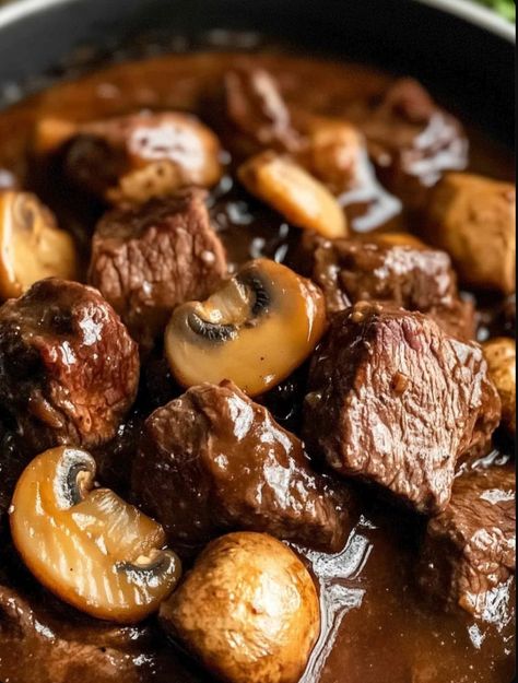 Steak And Mushroom Soup Recipes, Mushroom Beef Soup, Steak Stew Recipes, Beefy Mushroom Soup Recipes, Beef With Mushrooms Recipes, Beef And Mushroom Soup, Beef Mushroom Stew, Mushroom Beef Stew, Stew Beef And Rice