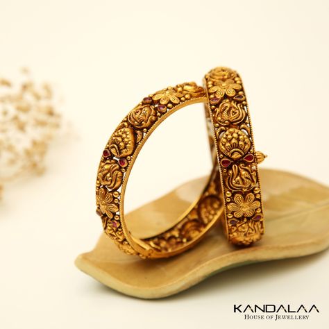 Discover the allure of vintage sophistication with these antique Nakas bangles, featuring ornate detailing and timeless craftsmanship that elevate any ensemble. Gold Antique Bangles, Antique Gold Bangles, Bangle Collection, Fashion Jewelry Necklaces Gold, Antique Bangles, Bangle Design, Jewelry Necklaces Gold, Antique Necklaces Design, Bangles Gold