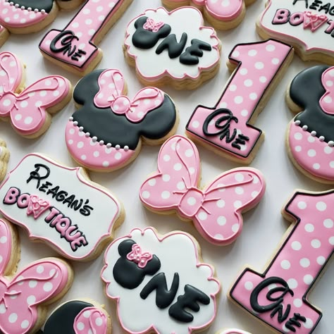 Cookie Displays, Minnie Mouse Cookies, Twodles Birthday, Cookie Display, Minnie Mouse Birthday Decorations, Minnie Mouse Birthday Cakes, Minnie Mouse Baby Shower, Disney Cookies