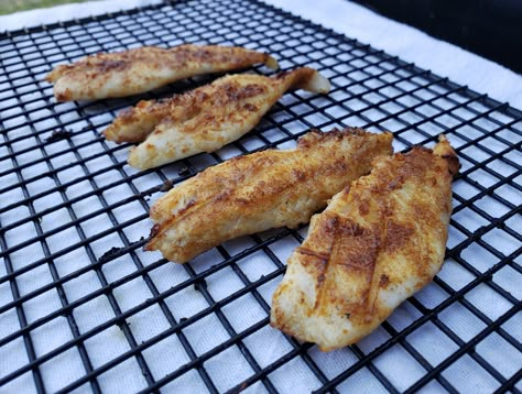 Grilled Crappie Fish Recipes, Grilled Crappie Recipes, Baked Crappie Recipe, Grilled Bass Fish Recipes, Fried Crappie Fish Recipes, Baked Crappie Recipes Oven, Smoked Crappie, Panfish Recipes, Crappie Fish Recipes