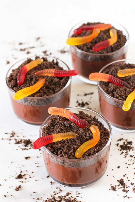 Dairy Free Kids, Dairy Free Halloween, Dirt Pudding Recipes, Chocolate Pudding Cups, Vegan Bites, Dirt Pudding, Dirt Cups, Dirt Cake, Gummy Worms