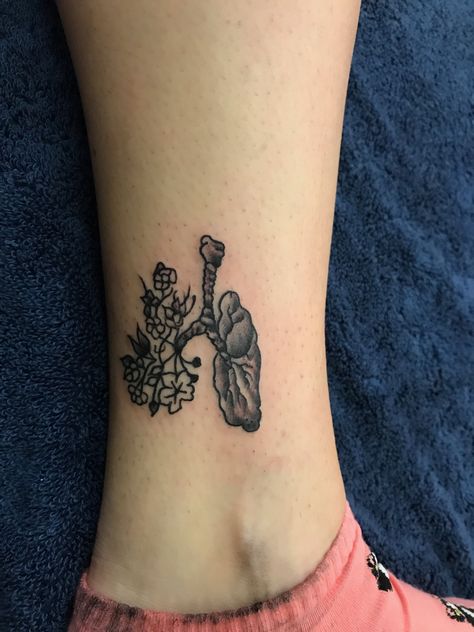 Flower lung tattoo Grandparents Tattoo, Survivor Tattoo, Shoulder Tattoos For Women, Time Tattoos, Tattoo Outline, Abdominal Pain, Tattoo Machine, Chest Tattoo, Wrist Tattoos