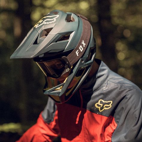 The Official Fox MTB Instagram on Instagram: “The lightest and most breathable full face helmet we have ever created. Tap photo to shop.  #PROFRAME #madeformountainbike #foxmtb” Brandon Semenuk, Mtb Helmet, Biking Gear, Cool Bike Helmets, Adrenaline Sports, Dirt Bike Helmets, Mtb Downhill, Mountain Biking Gear, Bike Helmets