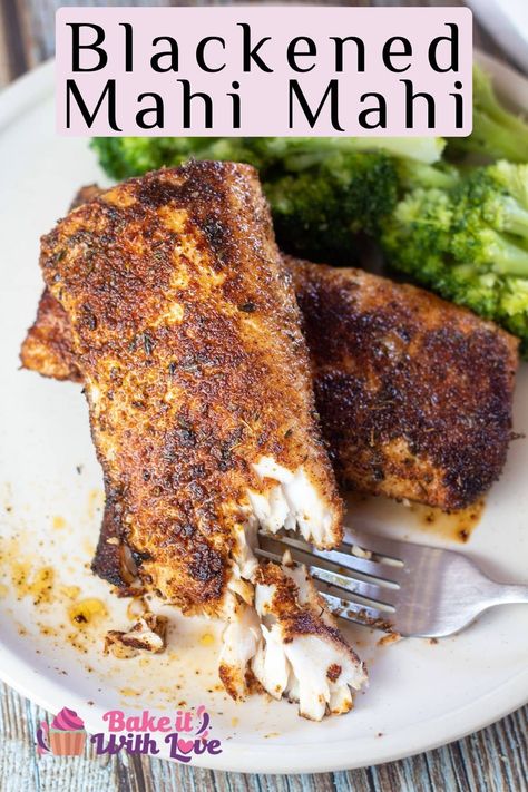 Blackened mahi mahi uses an incredible blend of spices and herbs to create a slightly spicy crust on this mildly sweet fish! This recipe is great for any day of the week as it takes minimal prep work. Plus, it is on the table in less than 15 minutes! BakeItWithLove.com #bakeitwithlove #blackened #mahimahi #fish #seafood #mahi #recipe #quick Blackened Mahi Mahi Recipes Baked, Bake Mahi Mahi Oven, Maui Maui Fish Recipes Baked, Marlin Fish Recipes, Mani Mahi Recipes, Maui Maui Fish Recipes, Mahi Mahi Recipes Baked, Gluten Free Fish Recipes, Mahi Recipes