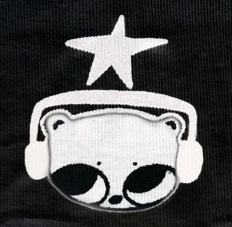 Wm Logo, Cute Black Shirts, Cute Tshirt Designs, Y2k Icons, Free T Shirt Design, Roblox T Shirts, Black And White Stars, Emo Y2k, Roblox T-shirt