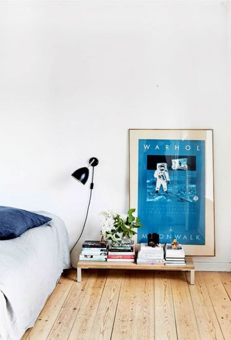 color story: winter blues. Decorating Ideas For The Home Bedroom, Bedroom Wood Floor, Simple Side Tables, Interior Minimalista, Simple Bed, Boho Interior, Minimalist Bedroom, Cheap Home Decor, 인테리어 디자인